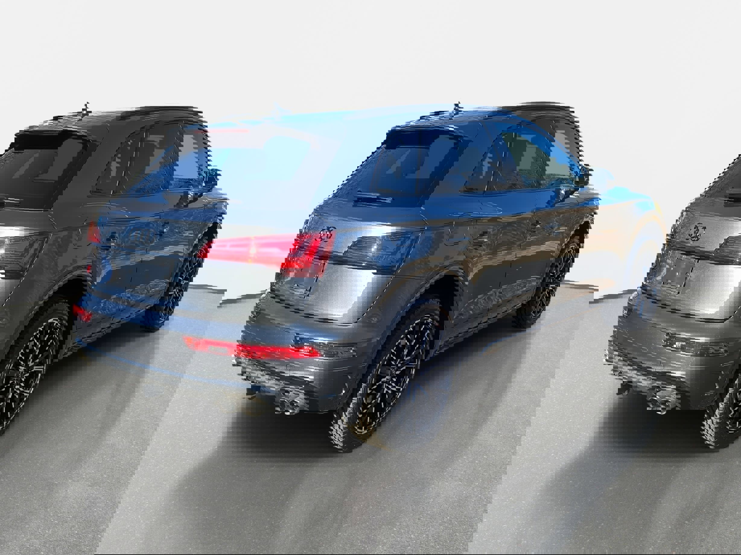 Used 2023 Audi SQ5 Premium Plus w/ Premium Plus Package image 5