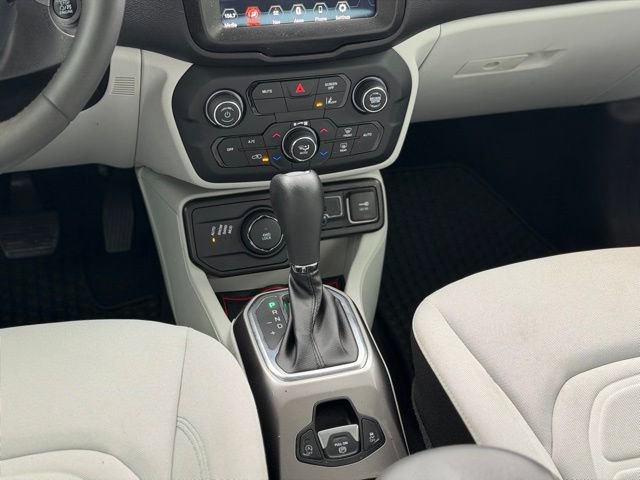 Used 2022 Jeep Renegade Latitude image 38