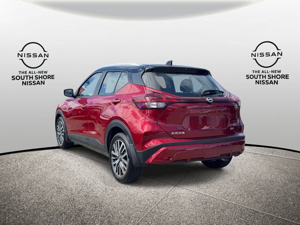 Used 2023 Nissan Kicks SV image 7