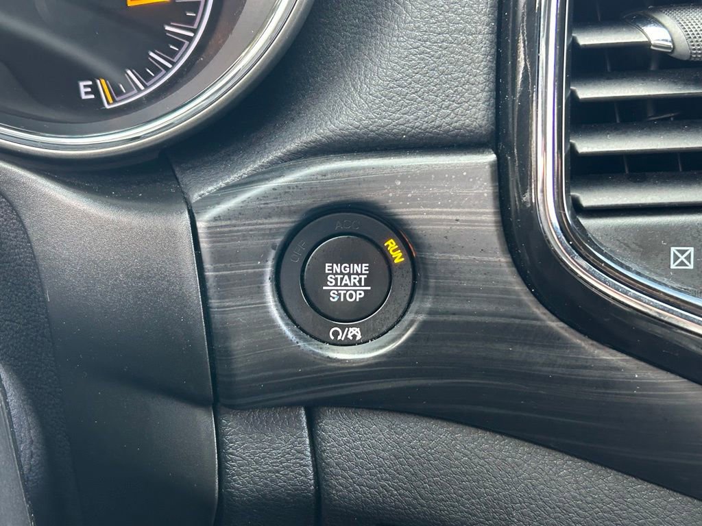 Certified 2022 Jeep Grand Cherokee Laredo E image 49