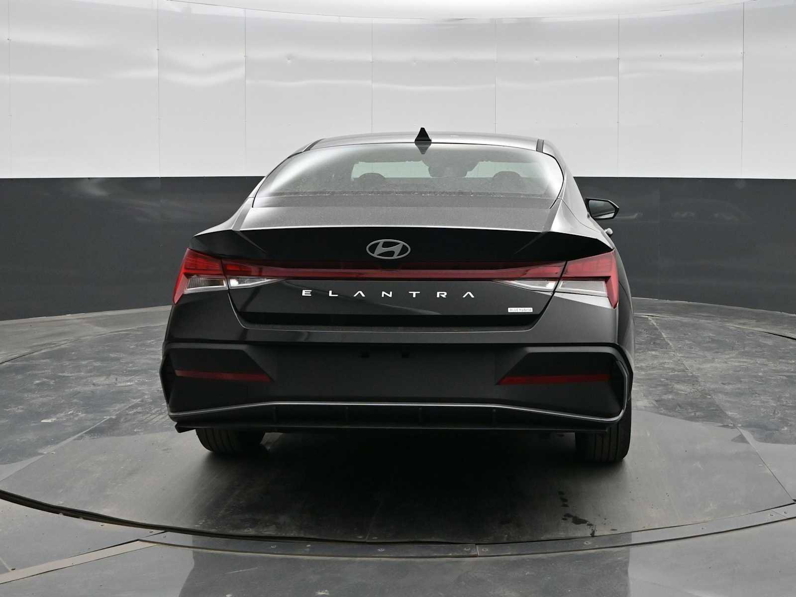 New 2026 Hyundai Elantra Blue image 6