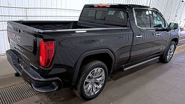 Used 2025 GMC Sierra 1500 Denali w/ Denali Reserve Package AWD/4WD image 4