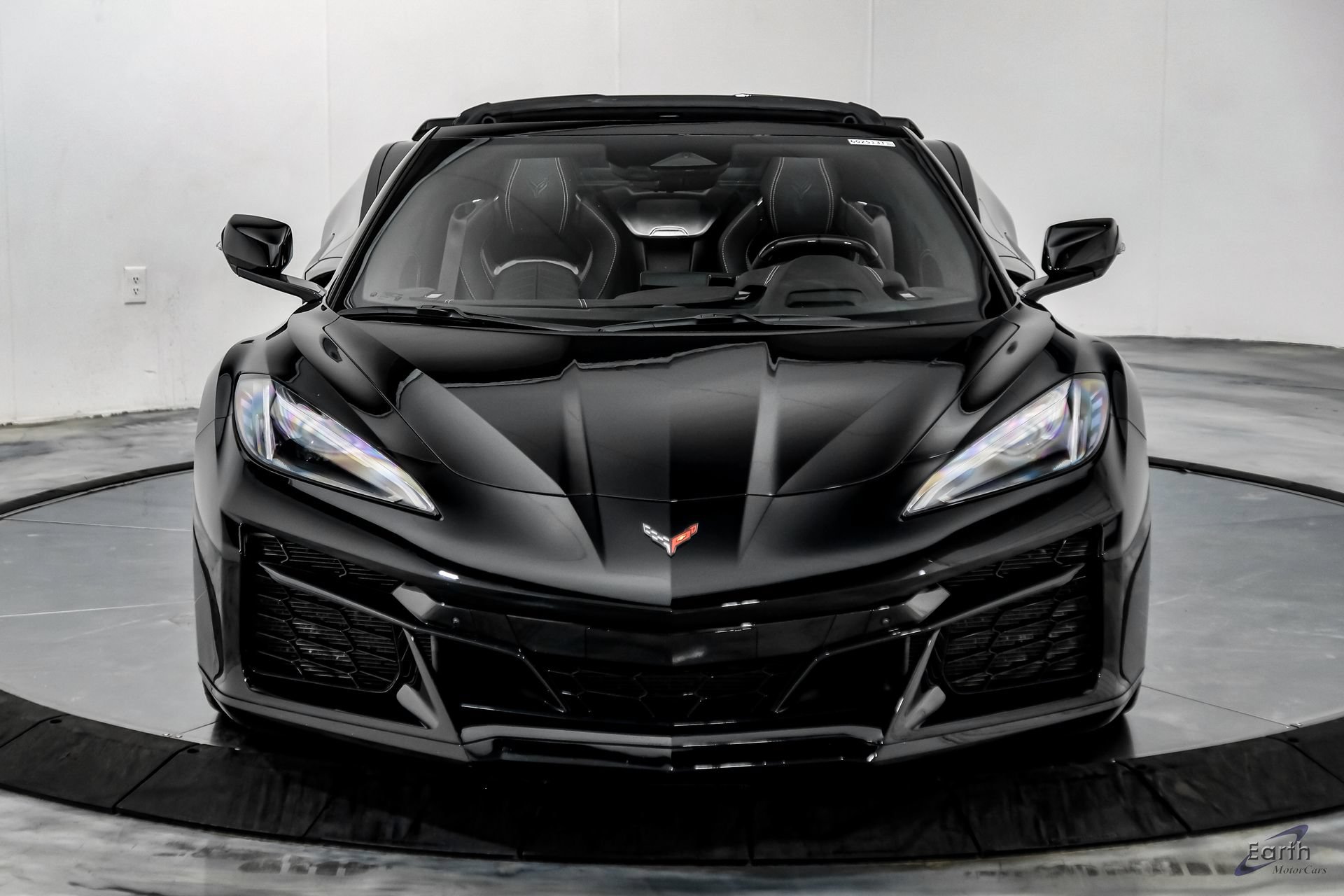 Used 2024 Chevrolet Corvette Z06 RWD image 39