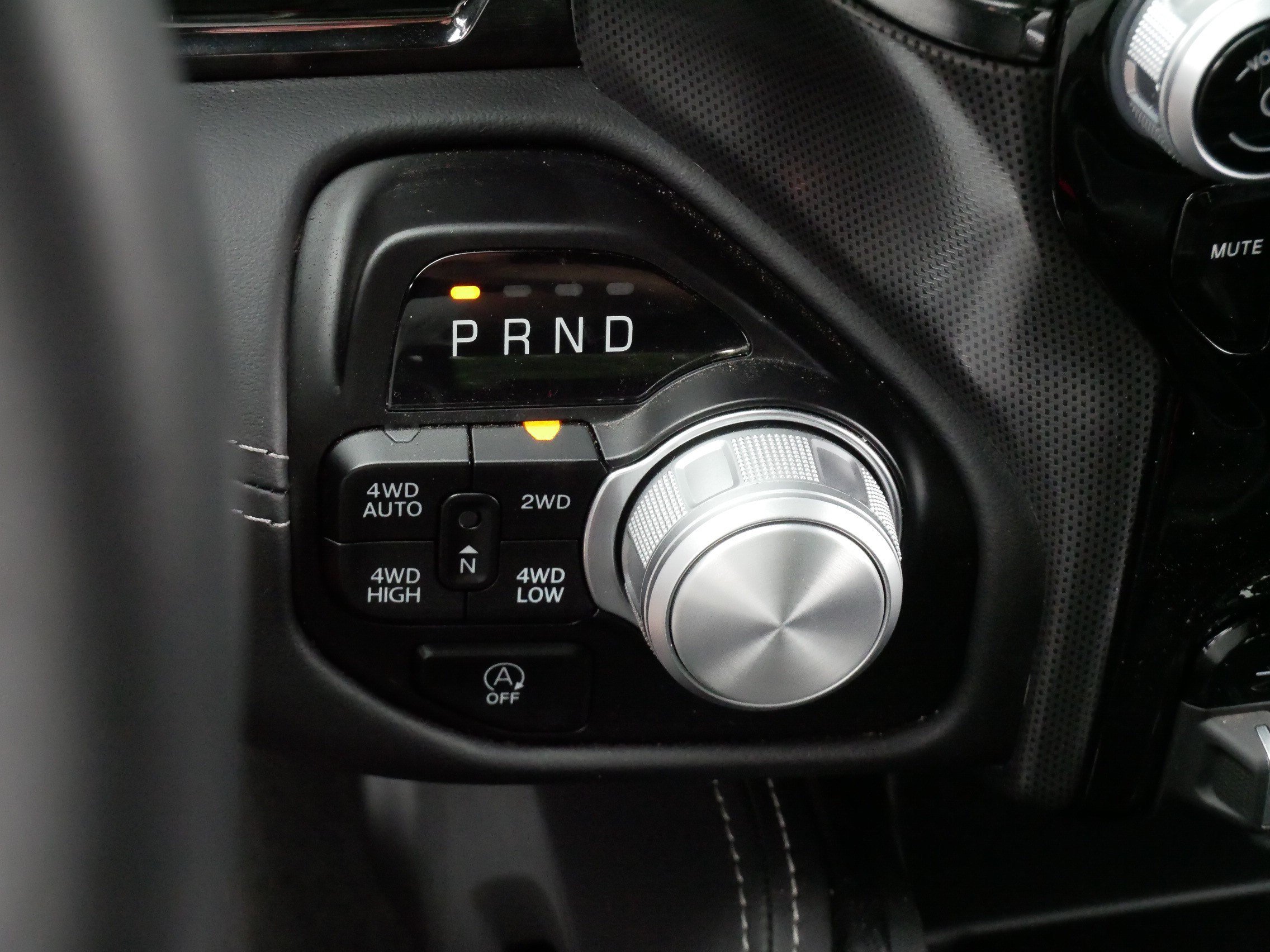 Used 2024 RAM 1500 Limited AWD/4WD image 23