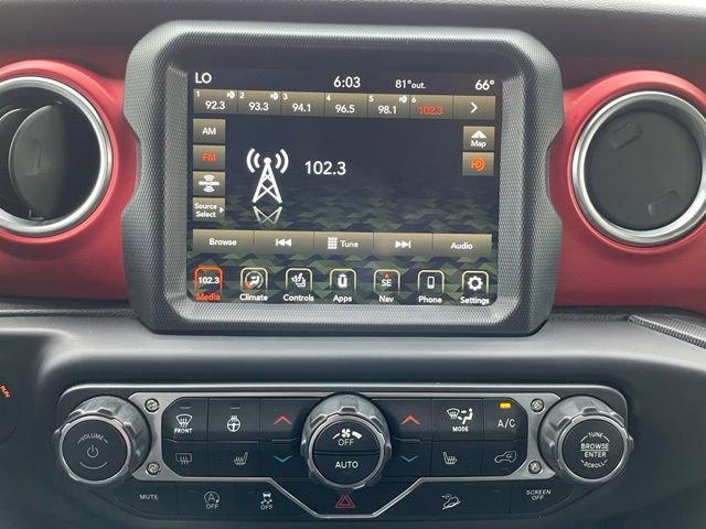Used 2018 Jeep Wrangler Unlimited Rubicon AWD/4WD image 18