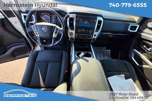 Used 2018 Nissan Titan SV AWD/4WD image 12