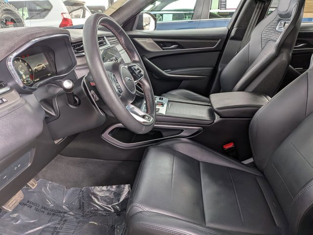 Used 2025 Jaguar F-PACE SVR 575 Edition image 11