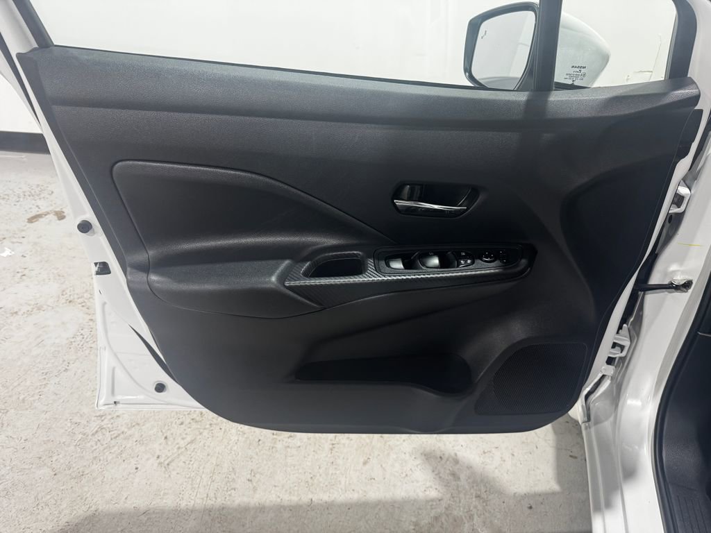 Used 2025 Nissan Versa SV w/ Trunk Package image 17
