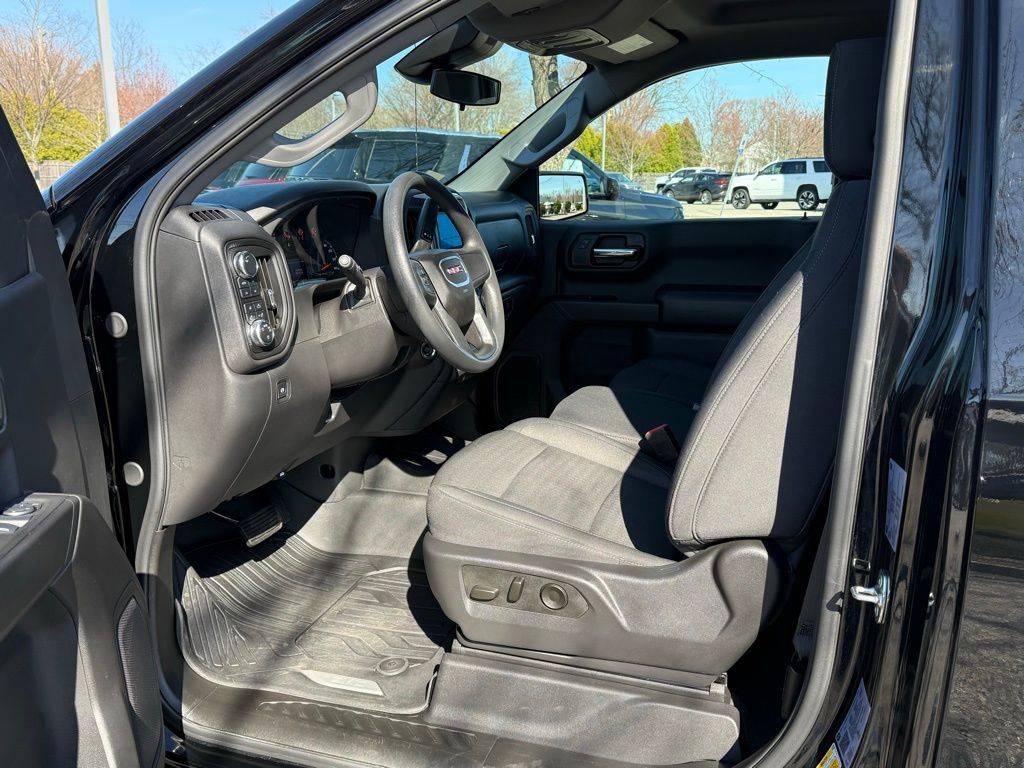 Used 2025 GMC Sierra 1500 Pro w/ Pro Value Package AWD/4WD image 11