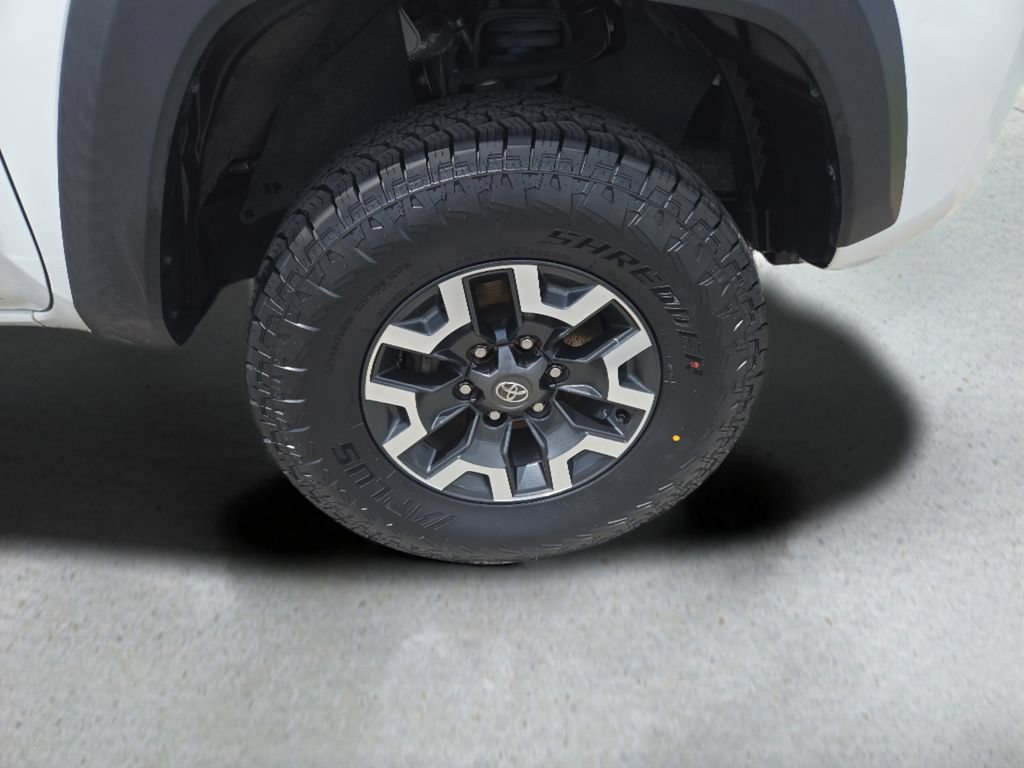 Certified 2022 Toyota Tacoma TRD Off-Road RWD image 28