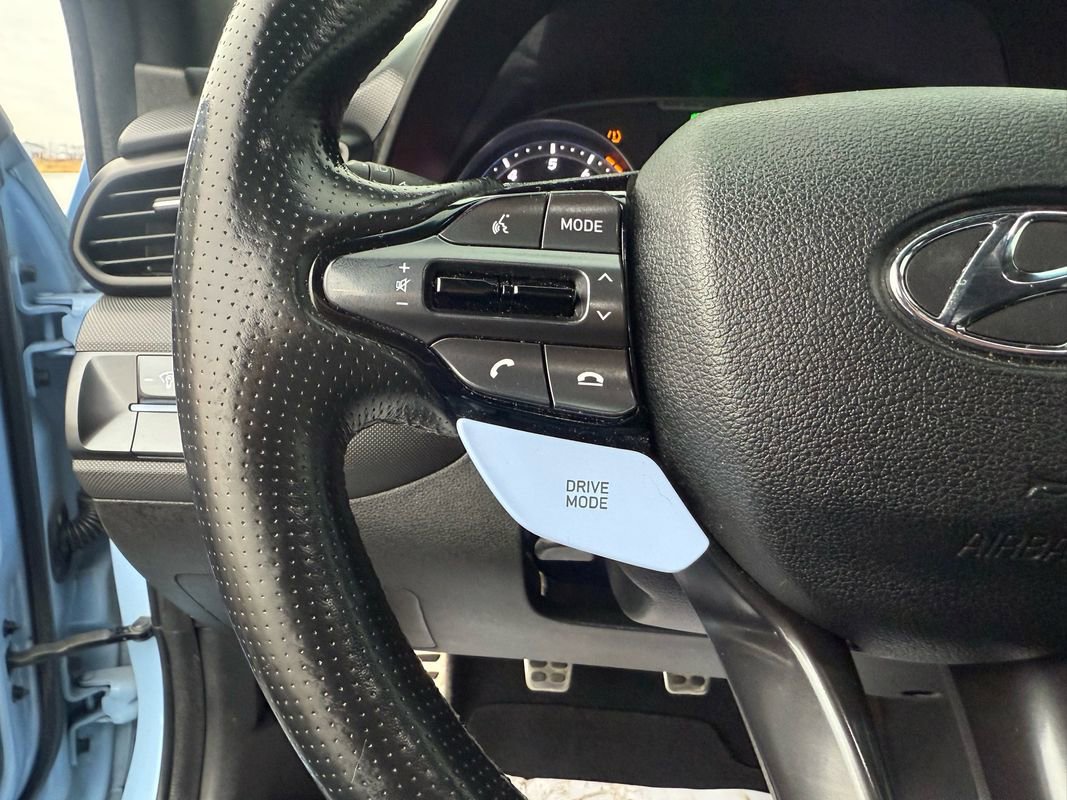 Used 2020 Hyundai Veloster N image 16