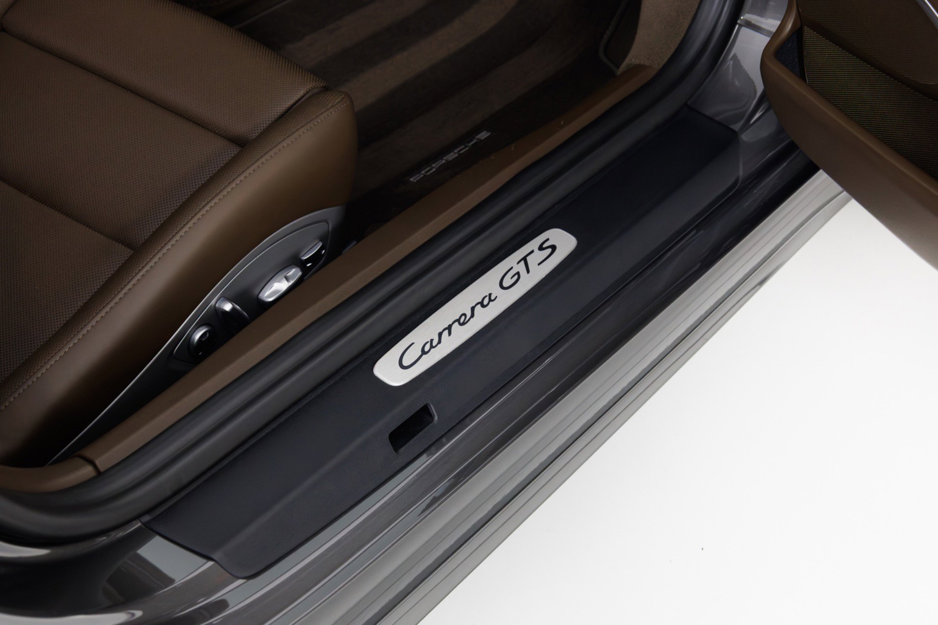 Used 2017 Porsche 911 Carrera GTS image 43