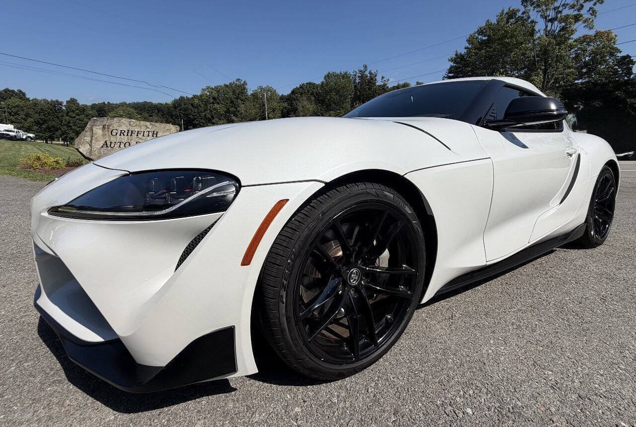 Used 2021 Toyota Supra RWD image 2