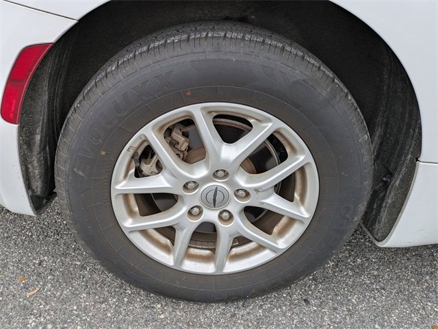 Used 2022 Chrysler Pacifica Touring-L w/ Uconnect Theater Family Group image 9