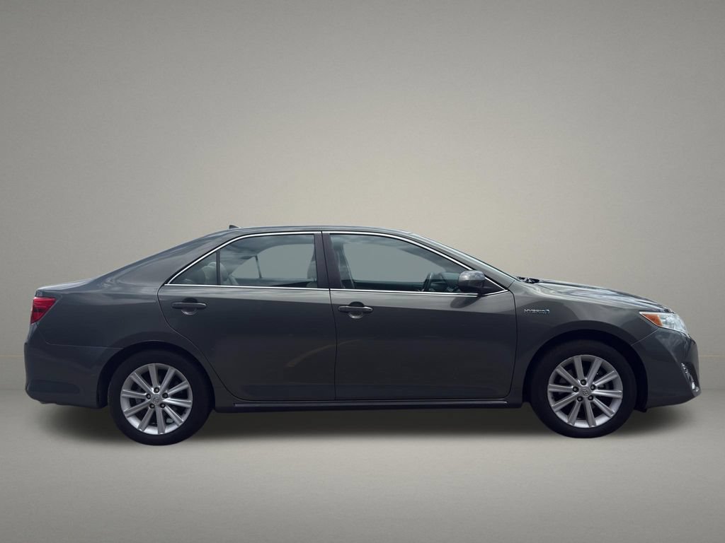Used 2013 Toyota Camry XLE w/ Leather Pkg FWD image 6