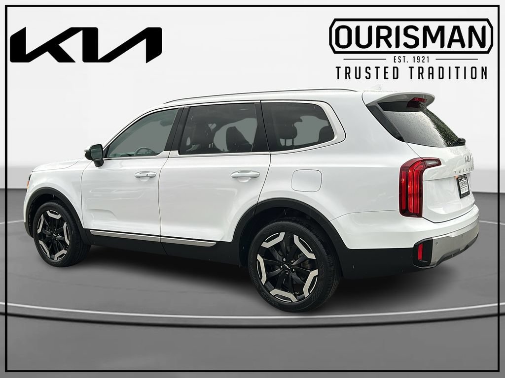 Certified 2023 Kia Telluride S w/ S Sunroof Package AWD/4WD image 3