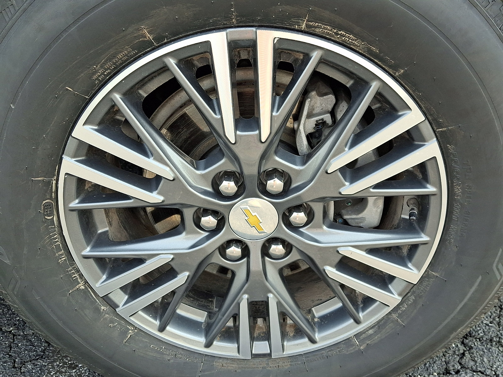 Used 2025 Chevrolet Traverse LT AWD/4WD image 8