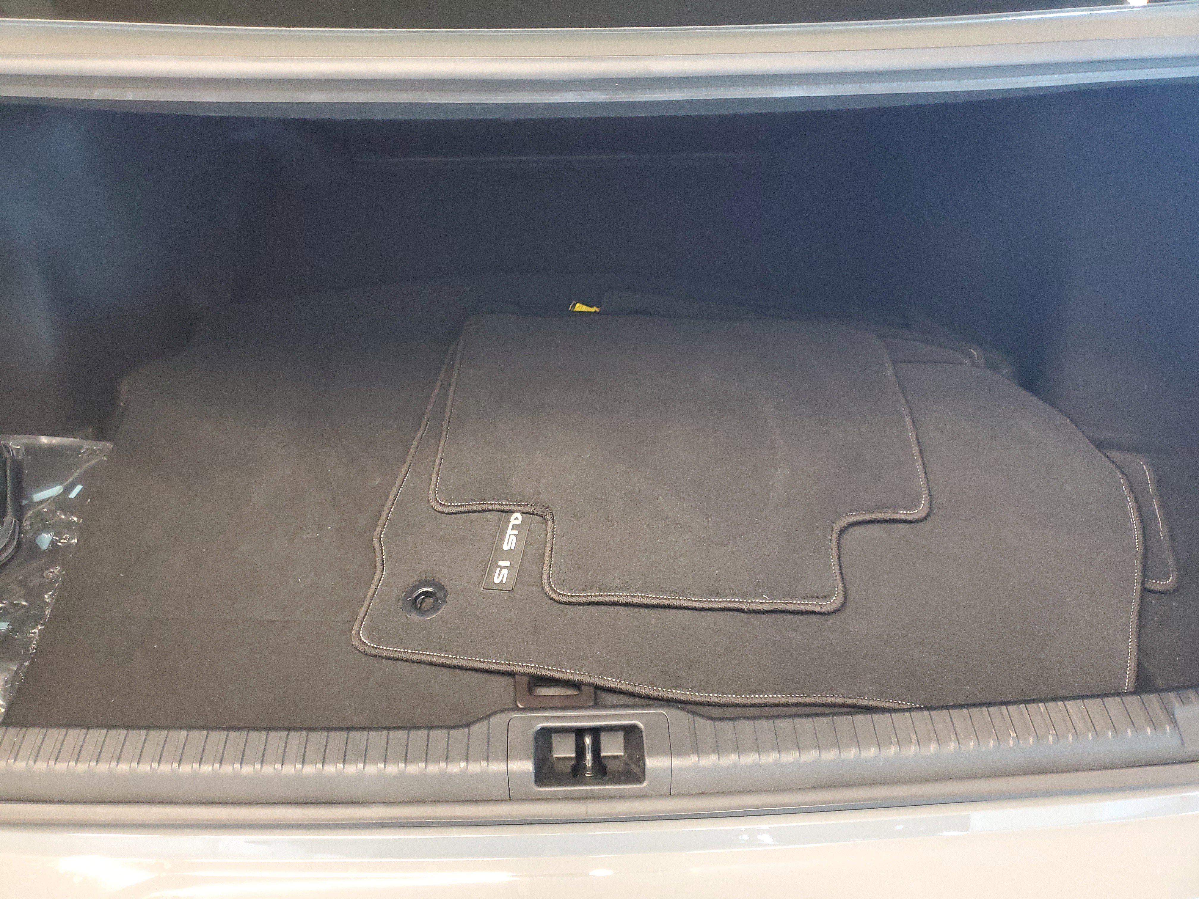 Certified 2022 Lexus IS 500 image 12