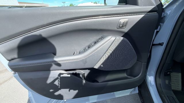 New 2026 Ford Mustang Mach-E Premium image 18