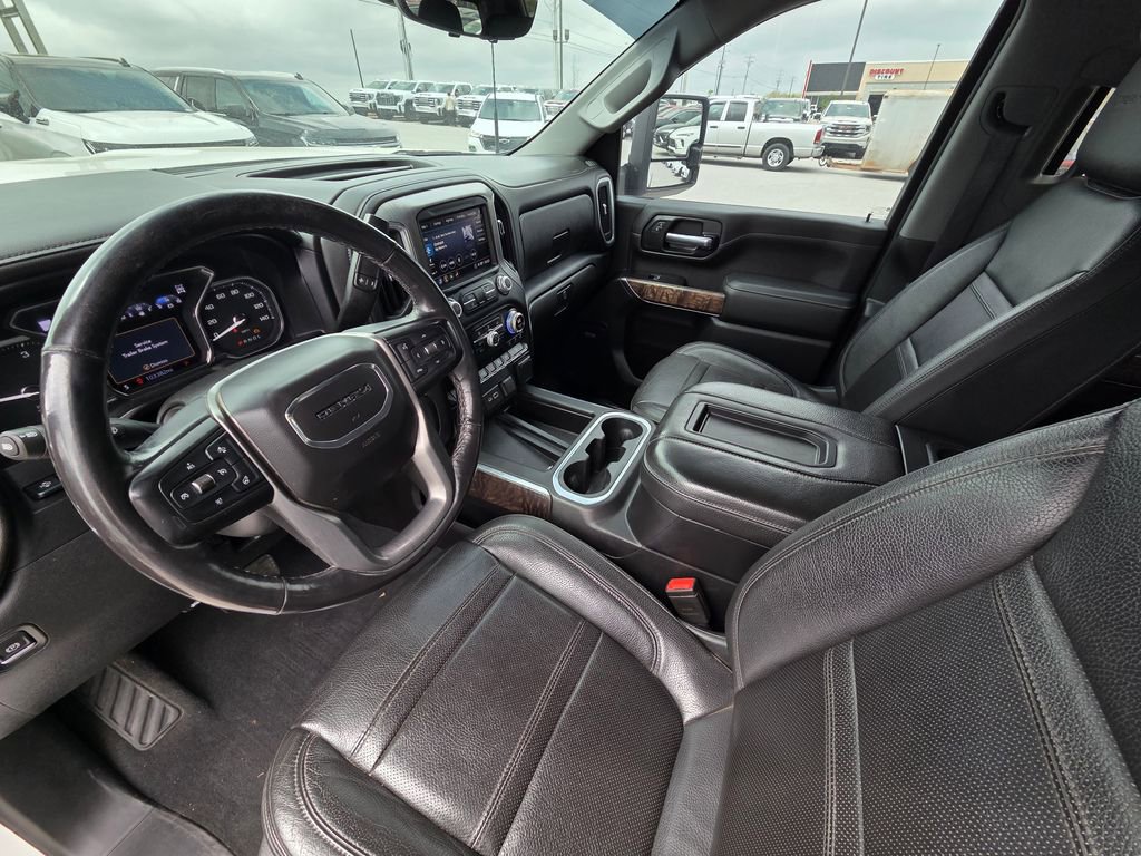 Used 2020 GMC Sierra 2500 Denali w/ Denali Ultimate Package image 10
