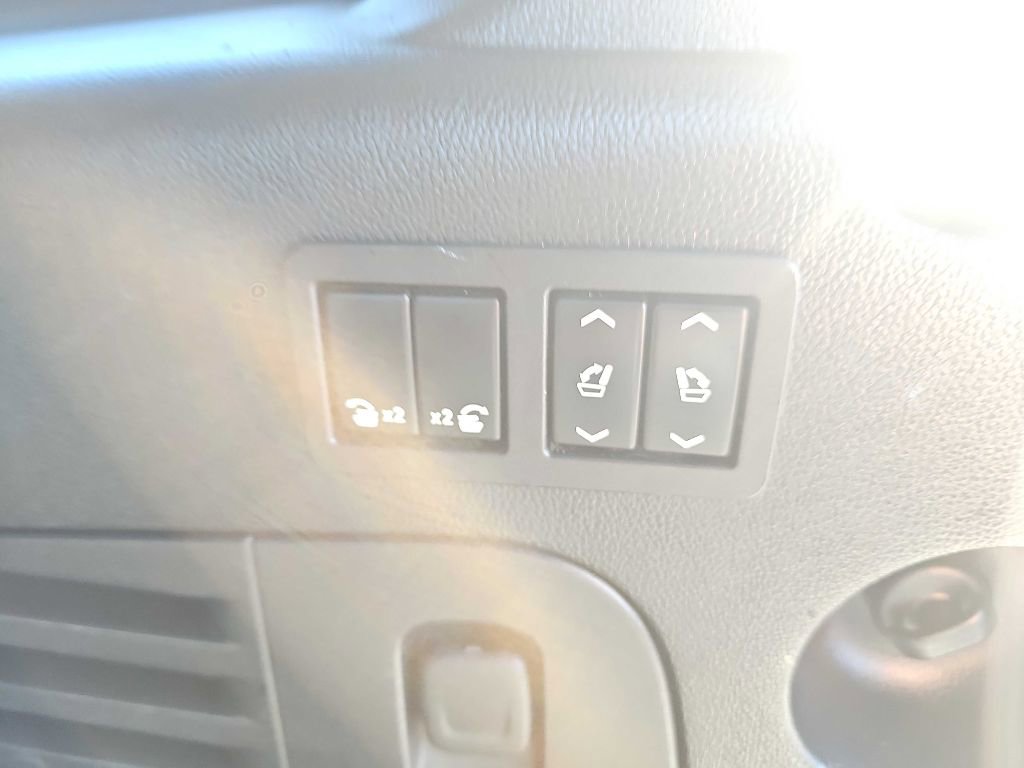 Used 2017 Cadillac Escalade ESV Luxury image 50