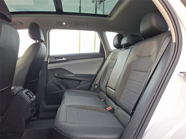 Used 2023 Volkswagen Taos SE image 10