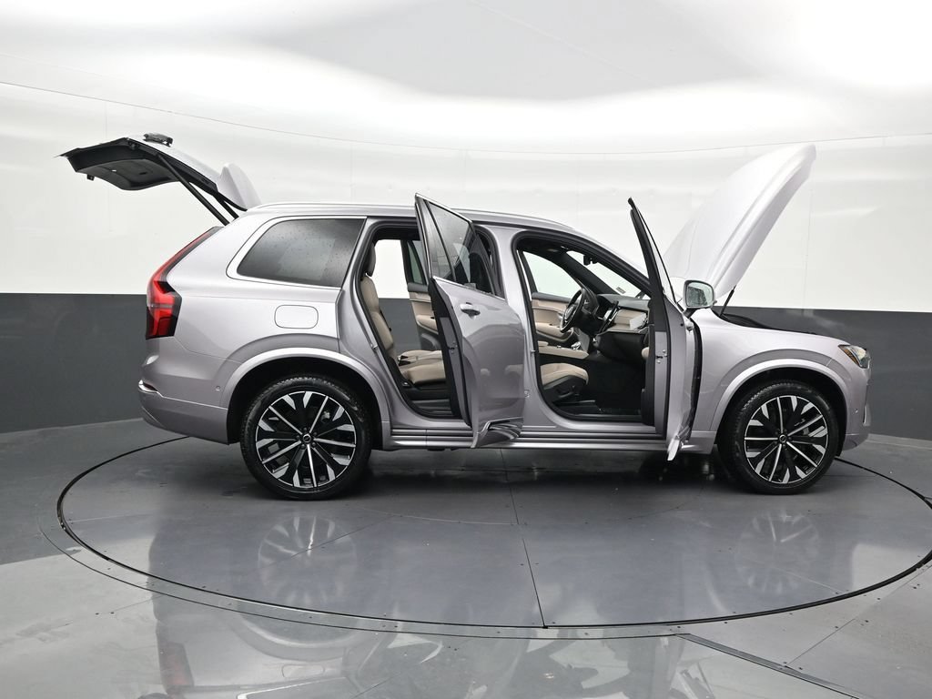 New 2026 Volvo XC90 B6 Plus w/ Protection Package Premier AWD/4WD image 33