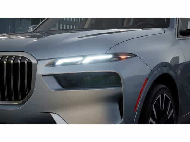 New 2026 BMW X7 xDrive40i w/ Premium Package AWD/4WD image 6