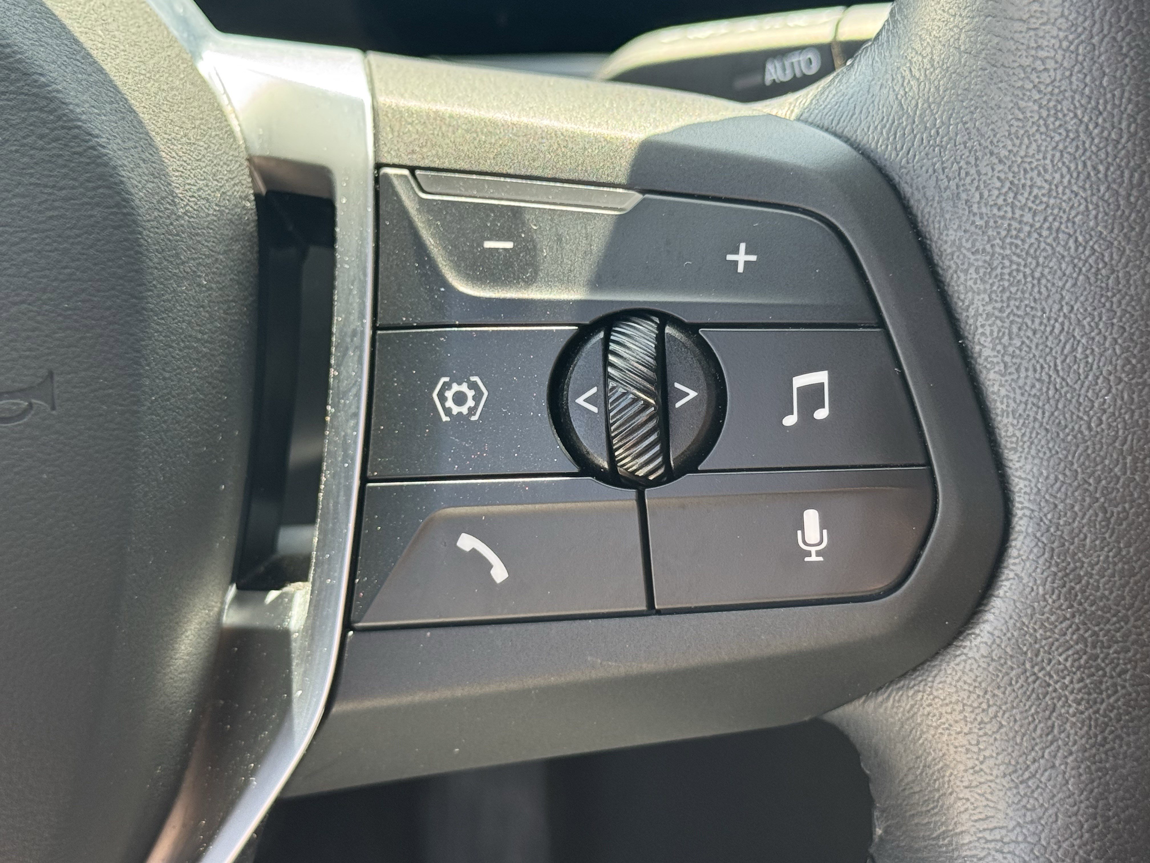 Used 2025 BMW X1 xDrive28i image 23