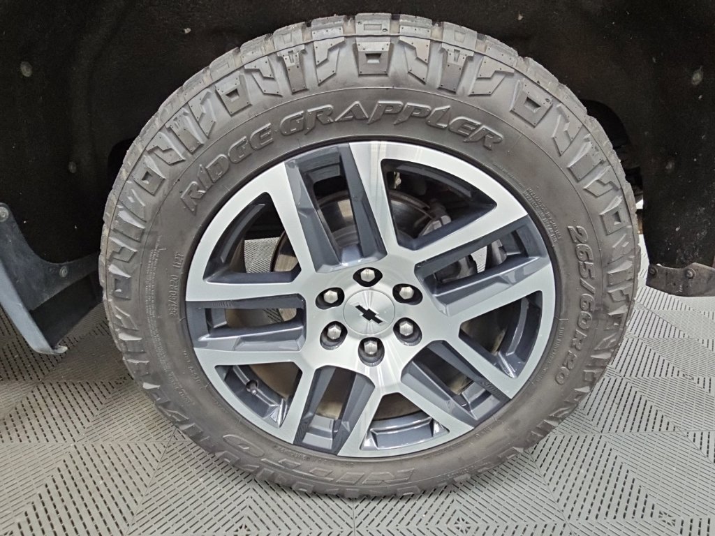 Used 2019 Chevrolet Silverado 1500 RST AWD/4WD image 44