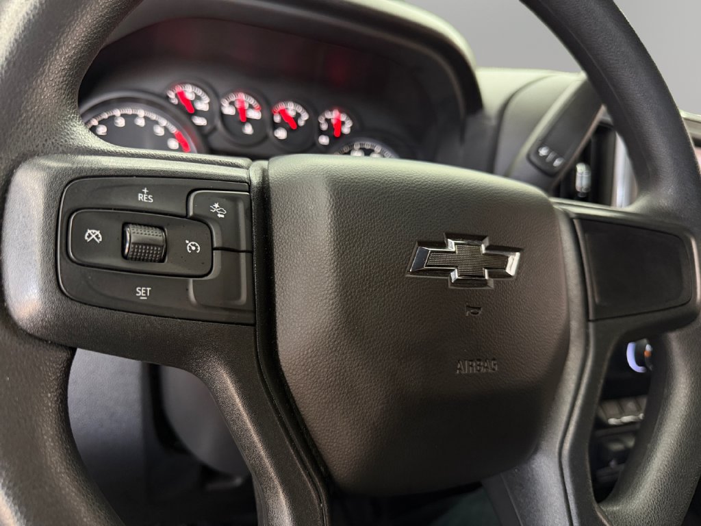 Used 2025 Chevrolet Silverado 1500 Custom Trail Boss AWD/4WD image 20