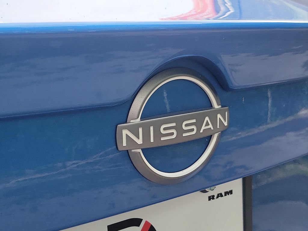 Used 2024 Nissan Sentra SR w/ SR Premium Package FWD image 5