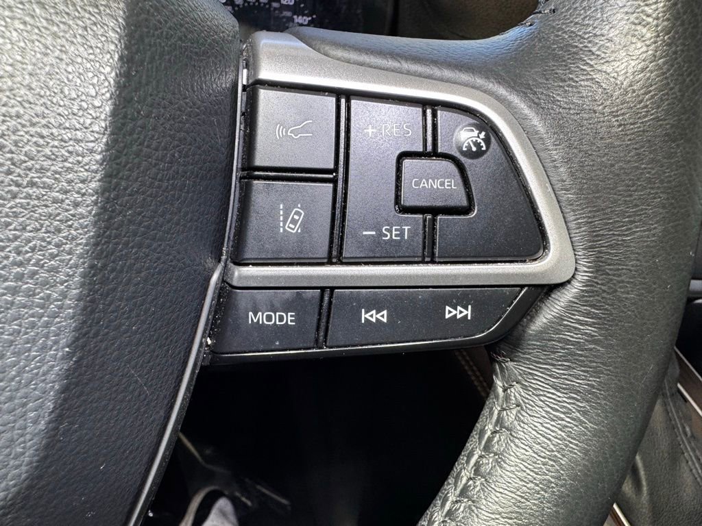 Used 2024 Toyota Sienna XLE image 23