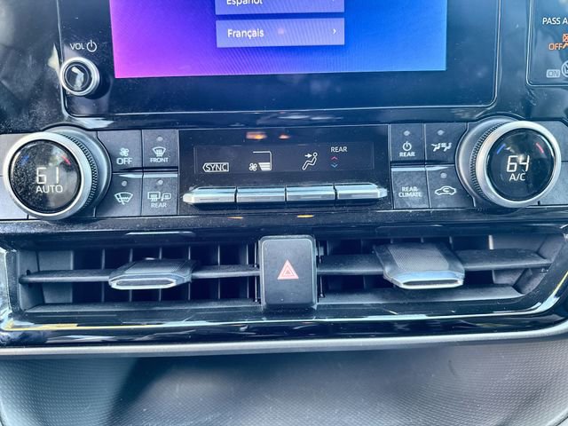 Used 2023 Toyota Highlander XLE image 27