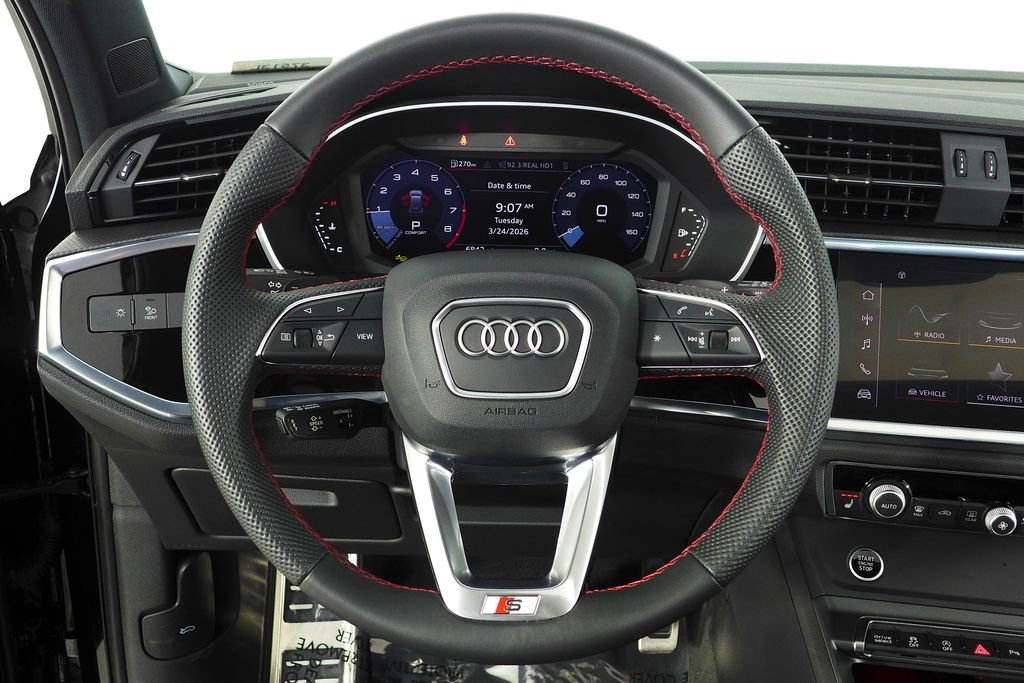 Used 2025 Audi Q3 2.0T Premium Plus w/ Premium Plus Package image 27