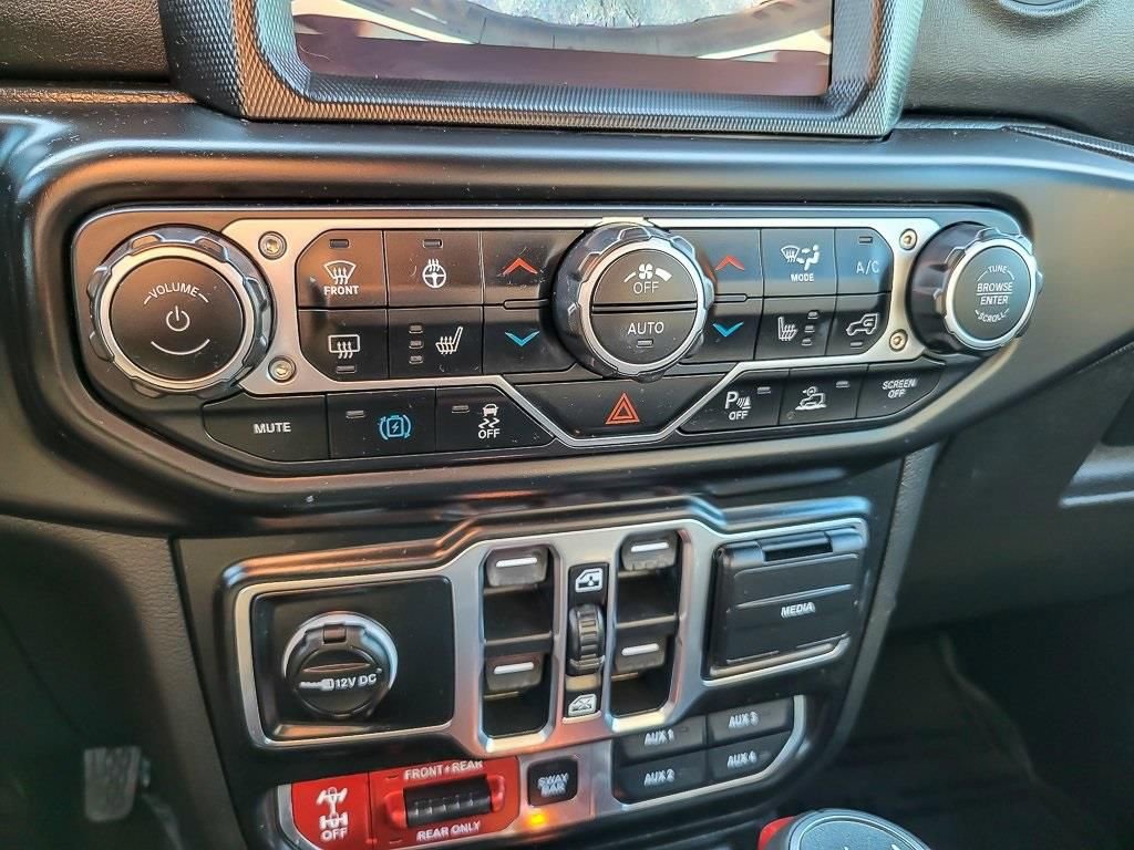 Used 2021 Jeep Wrangler Unlimited Rubicon 4xe w/ Steel Bumper Group image 16