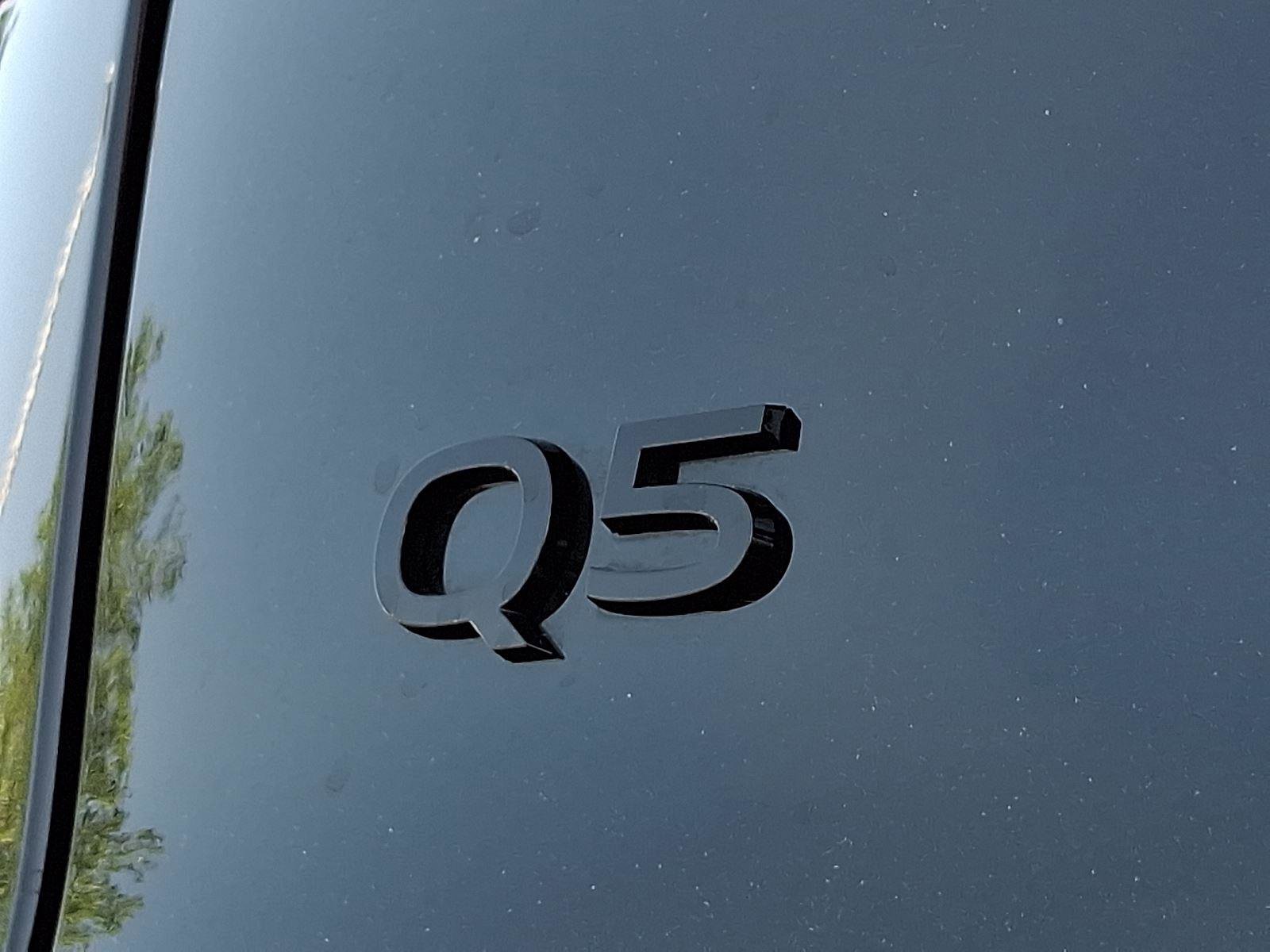 Used 2025 Audi Q5 Premium w/ Convenience Package AWD/4WD image 31