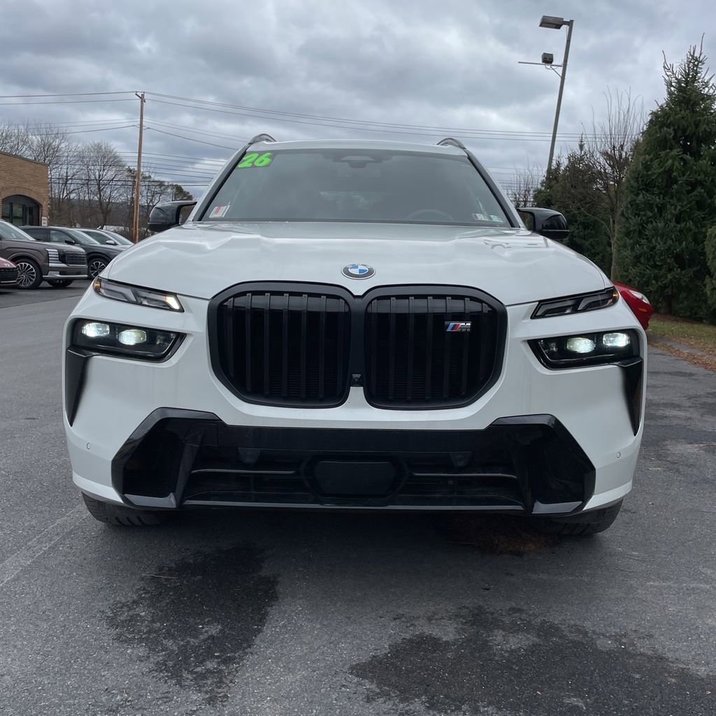 Used 2026 BMW X7 M60i AWD/4WD image 2