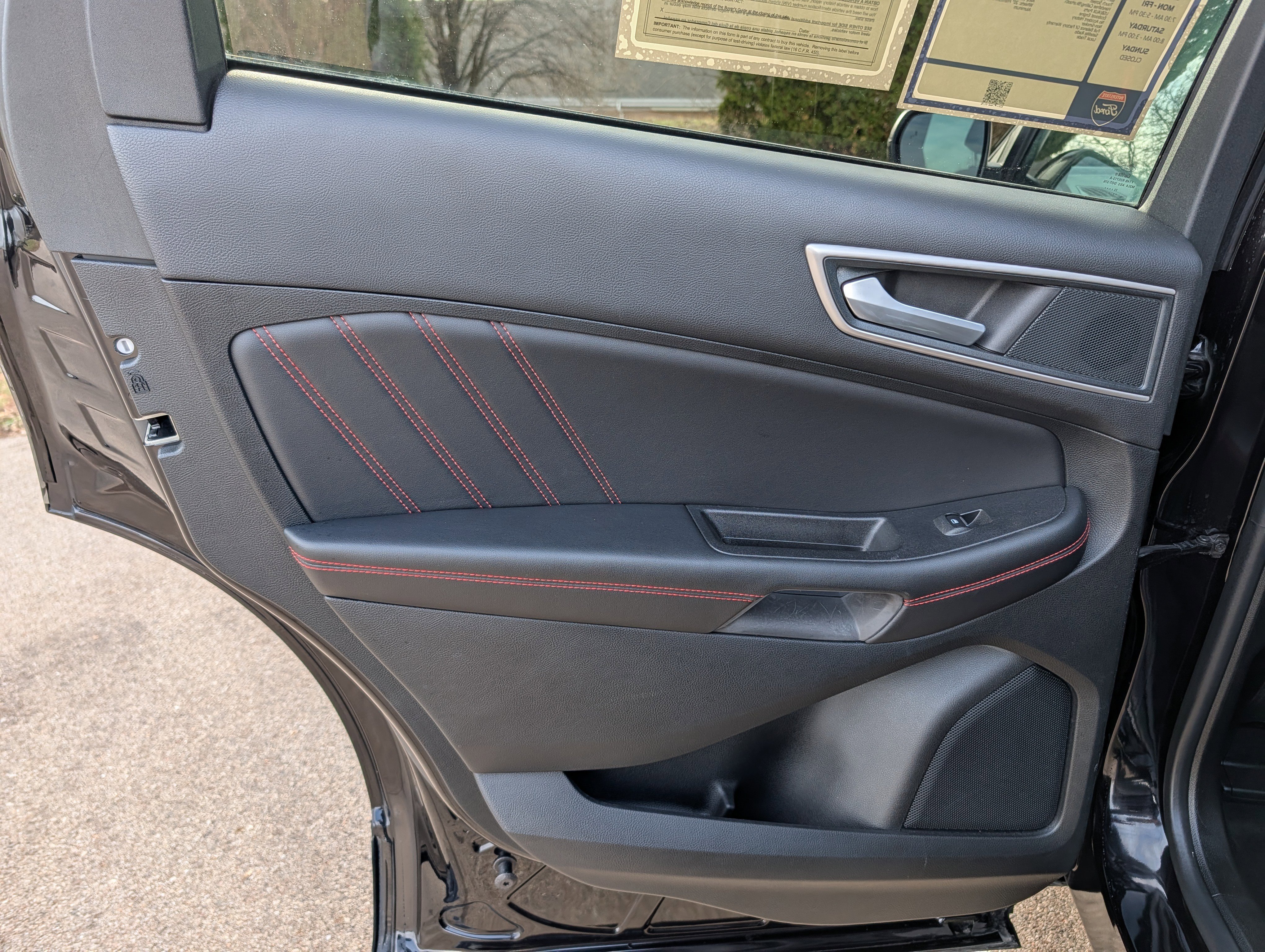 Used 2024 Ford Edge ST-Line image 34