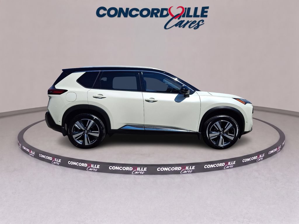 Certified 2023 Nissan Rogue Platinum w/ Platinum Premium Package AWD/4WD image 7