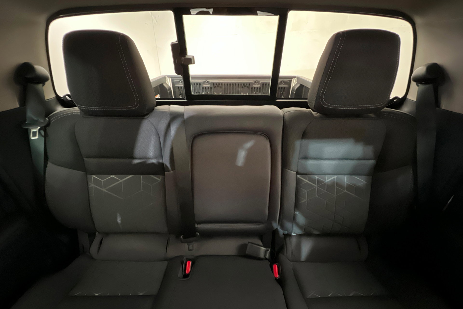 New 2026 Nissan Frontier SV w/ Tow Package image 24