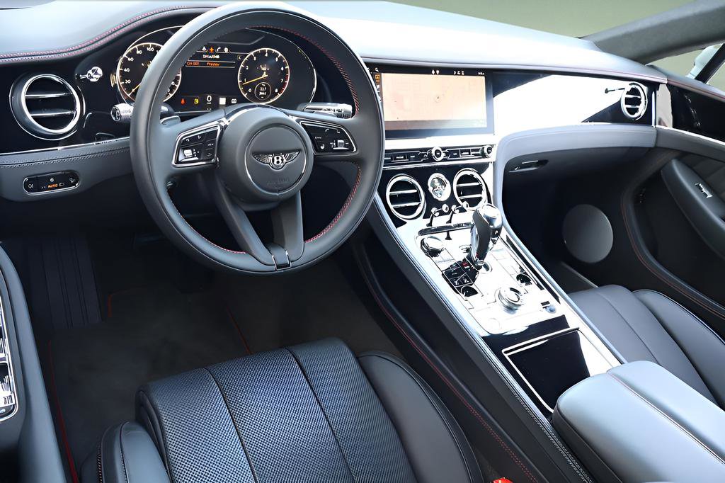 Used 2024 Bentley Continental GT image 17
