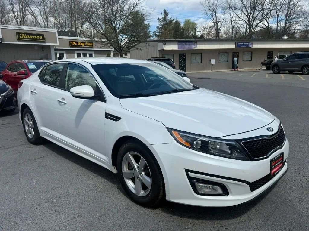 Used 2015 Kia Optima LX w/ LX Convenience Package FWD image 3