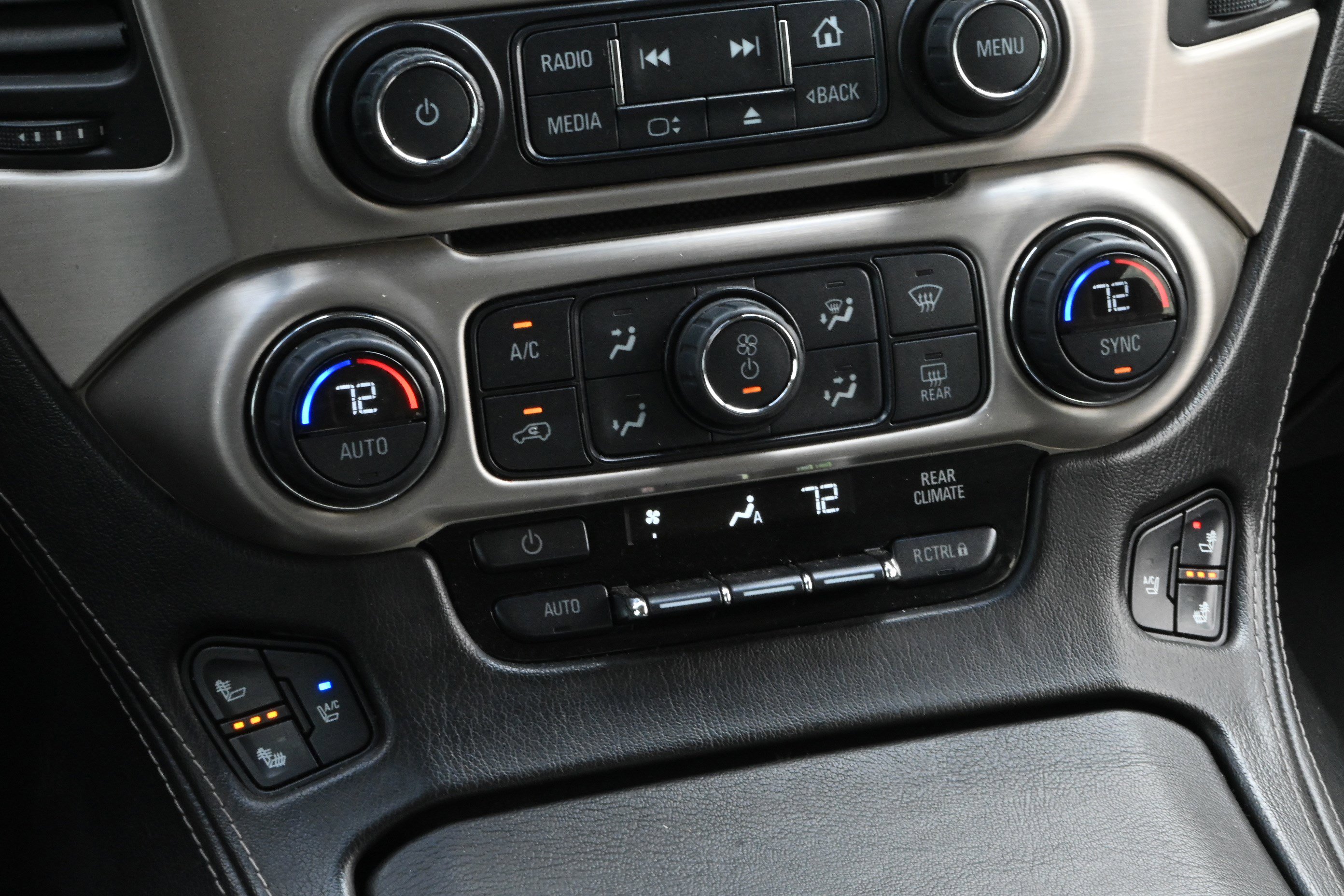 Used 2016 GMC Yukon Denali w/ Open Road Package image 21