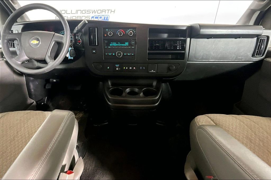 Used 2023 Chevrolet Express 3500 LT w/ LT Preferred Equipment Group RWD image 11