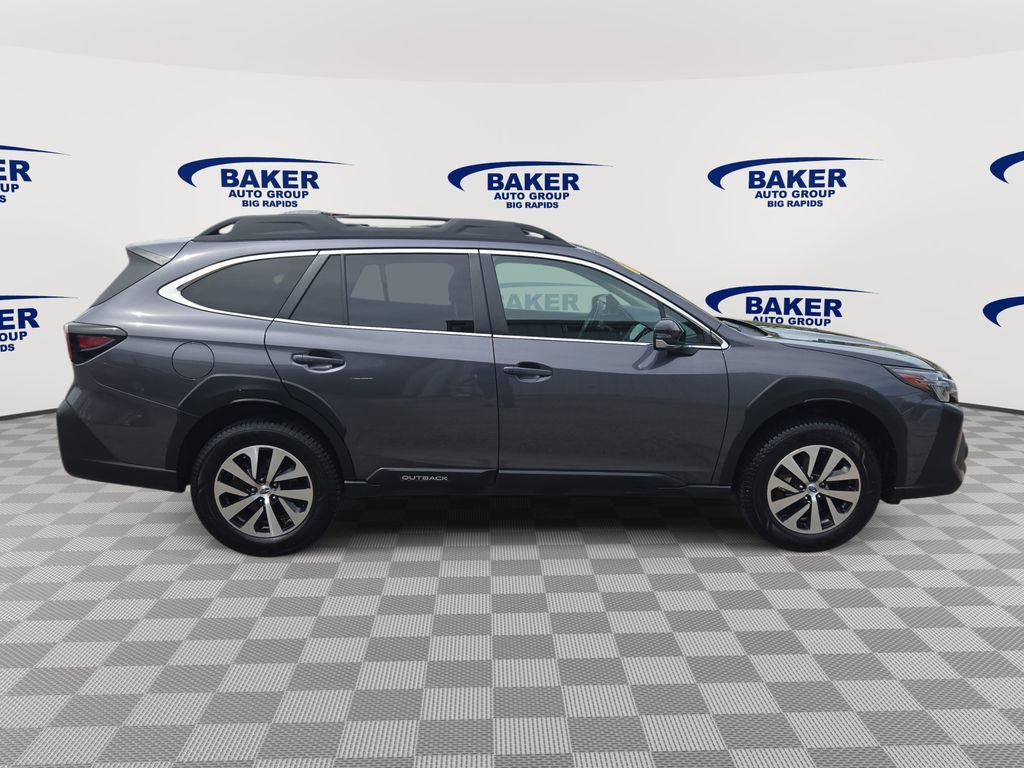 Used 2024 Subaru Outback Premium w/ Popular Package #1A AWD/4WD image 2
