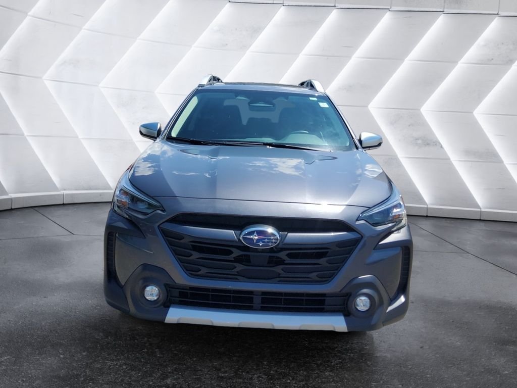 Used 2025 Subaru Outback Touring w/ Popular Package #2 AWD/4WD image 2