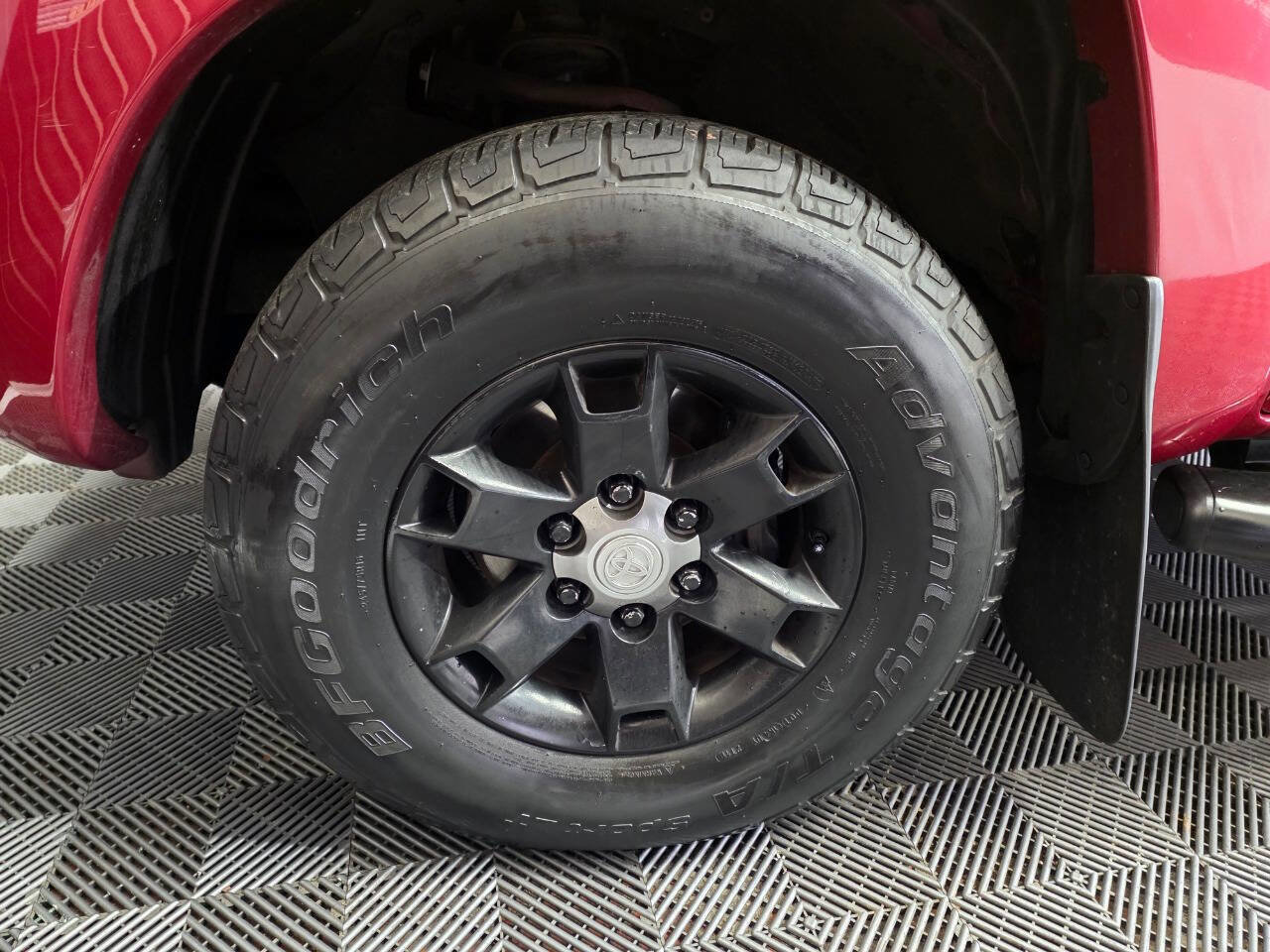 Used 2006 Toyota Tacoma PreRunner RWD image 37