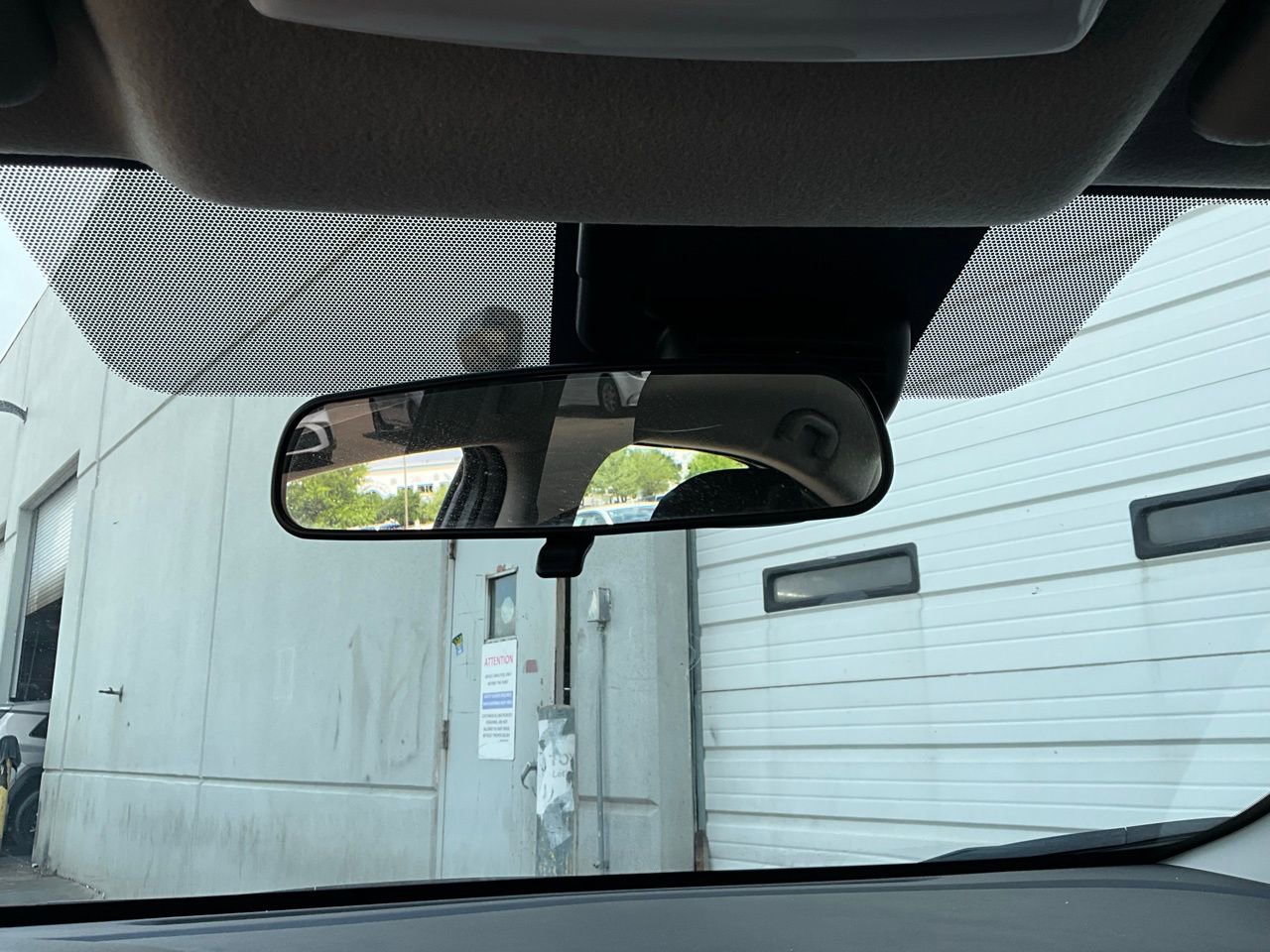 Used 2025 Nissan Versa SV image 17