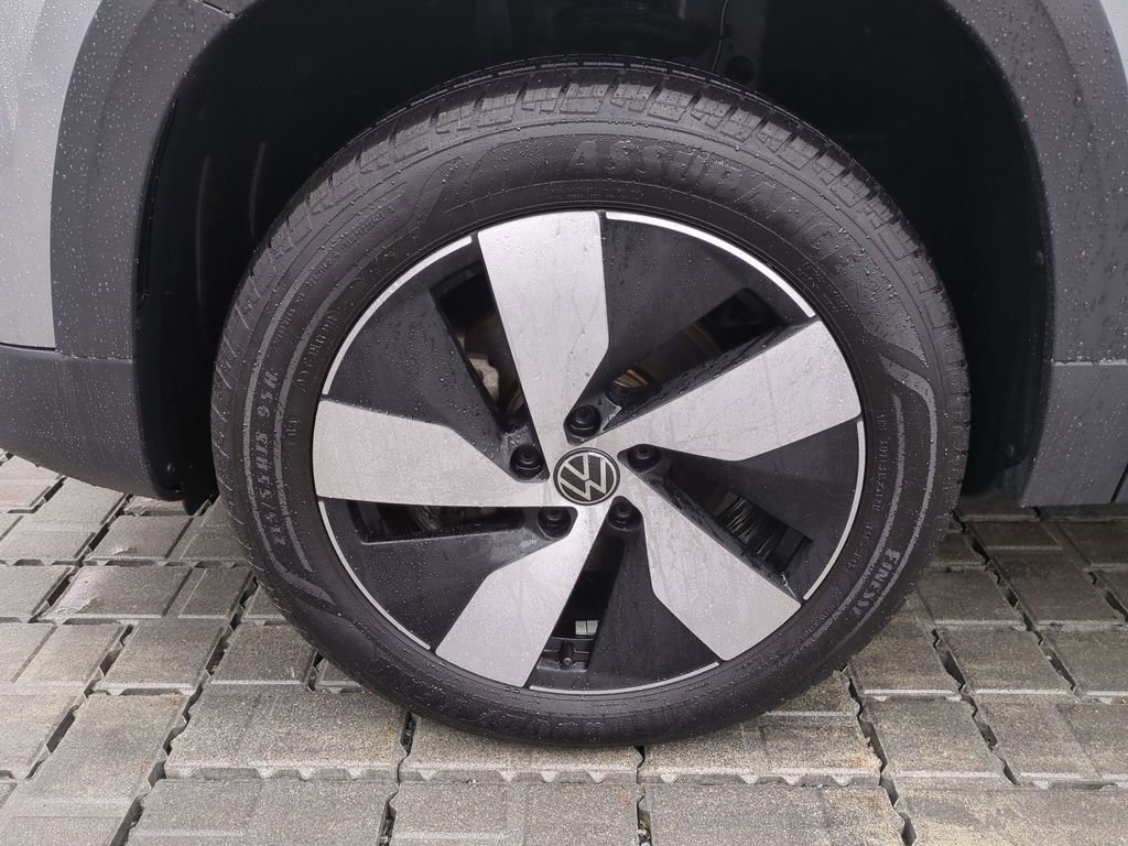 Used 2024 Volkswagen Taos S image 10